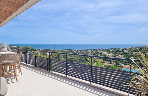 Saint-Aygulf House | Contemporary villa with panoramic sea view and heated pool