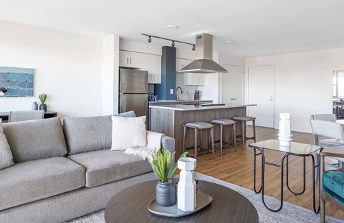 Wynnefield Apartment | Contemporary 1BR, in unit Washer/Dryer, FREE parking with all amenities!