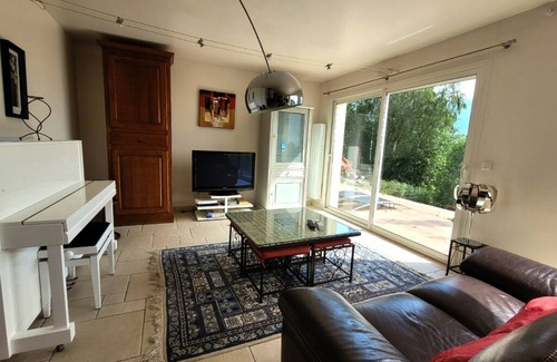 Buzy Villa | Contemporary architecture by Lourdes, view of the Pyrenees, garden, spa, hammam