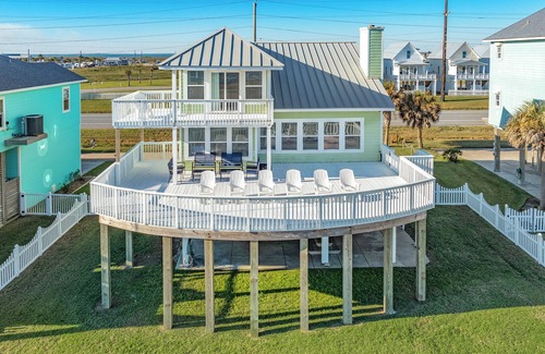 Miramar House | Contemporary Beachfront Home w/2 Decks, Fenced Yard, Private Walkover