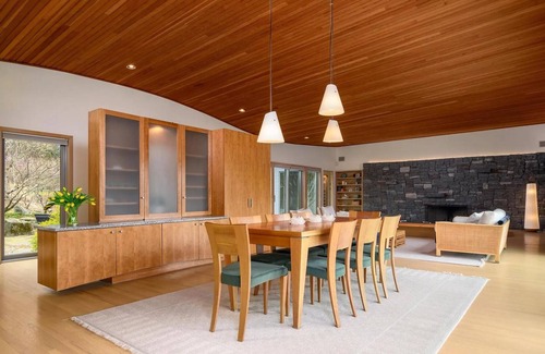 Williamstown House | Contemporary Berkshire Home with Views of Taconic Golf Course