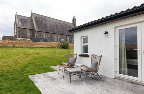 Downpatrick House | Contemporary Casita on the Mourne coastal route between Tyrella and Newcastle.