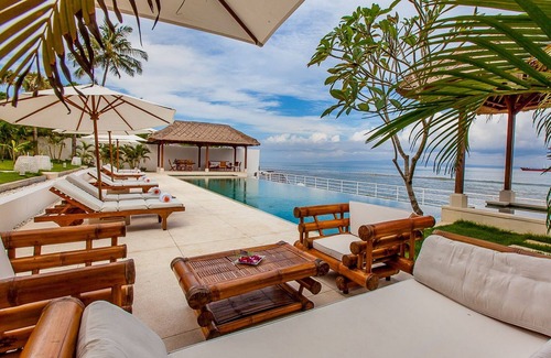 Candi Dasa Villa | Contemporary-Colonial Style 4BR Villa, Ocean View - W/Swimming Pool!