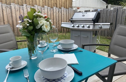 Andernos-les-Bains Villa | Contemporary villa with jacuzzi 300m from the beach