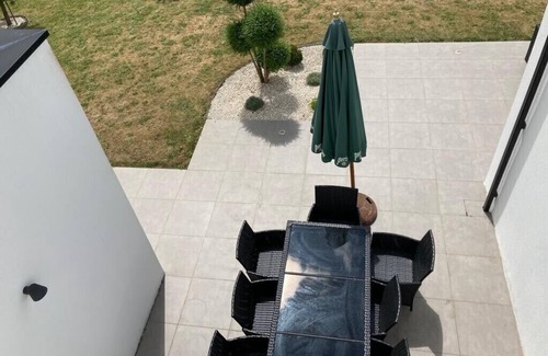 Benodet House | Contemporary house in a quiet location in the seaside resort of Bénodet