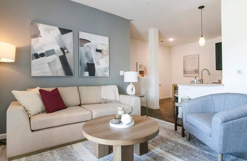 McNeil Apartment | Contemporary large 1BR, in unit Washer/Dryer, FREE parking with all amenities!