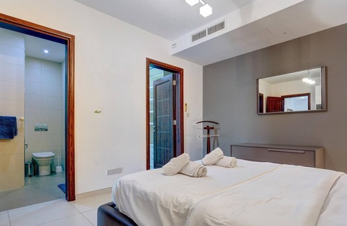 Sliema Apartment | Contemporary, Luxury Apartment with Valletta and Harbour Views
