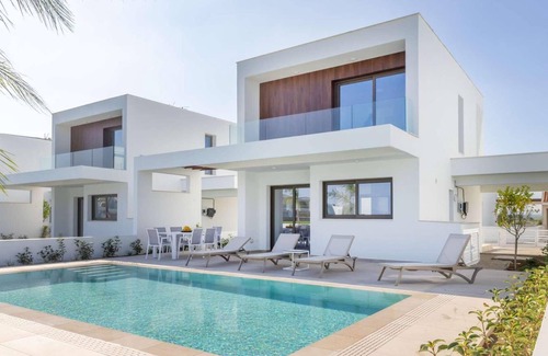 Softades Villa | Contemporary, modern only mins from the coastline.