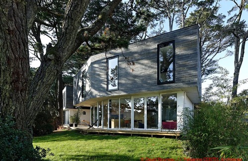 Arradon House | Contemporary tree house, 5 minutes from the beach