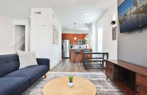 Near East Columbus House | Contemporary Vintage Home (Near Downtown!)