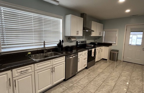 Dalton House | Convenient 35 minutes from Rock City, Ruby Falls, Incline Railway and much more.