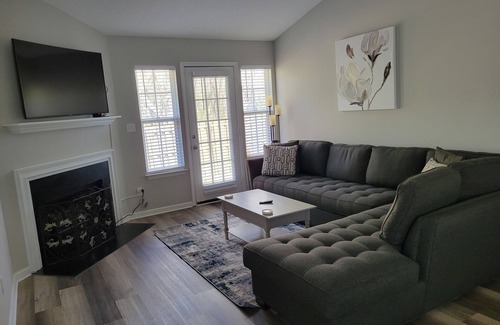 National Hills House | Convenient and cozy 1 mile to Augusta National