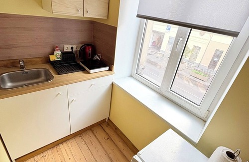 Grizinkalns Apartment | Convenient and Newly Renovated Studio w/Free Parking