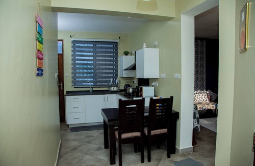 Mbezi Beach House | Convenient and relaxed 2-bedroom house with WiFi and AC in Dar es Salaam