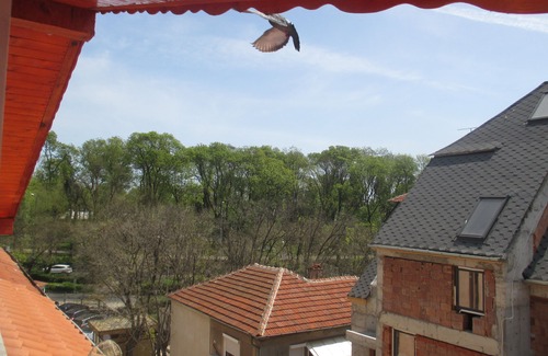 Burgas Apartment | Convenient, Central Seaside Location by the Sea Garden& the beach in Burgas!