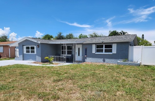 Holiday Lake Estates House | Convenient close to the sun and fun 3 bed home!