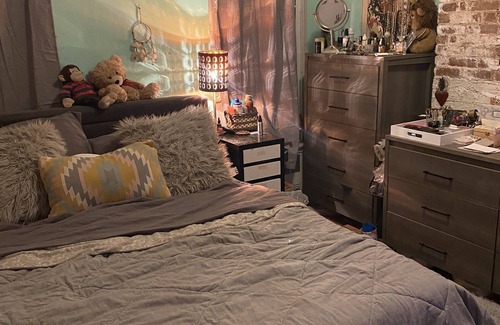 Bowery Apartment | Convenient Cozy Apt in East Village