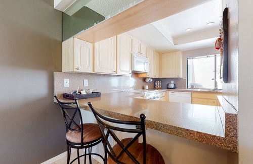 Sunrise Villas Condo | Convenient, dog-friendly condo w/shared tennis, spa, heated pool