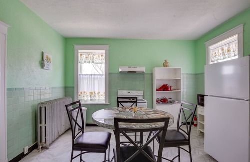 Jennings Apartment | Convenient Jennings Apartment, 12 Mi to St Louis!