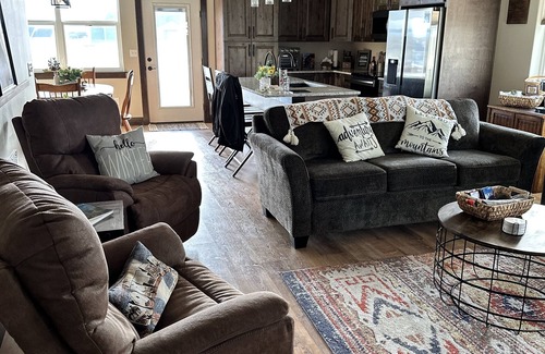 Three Forks House | Convenient location in the center of Southwest Montana’s hot spot for activities