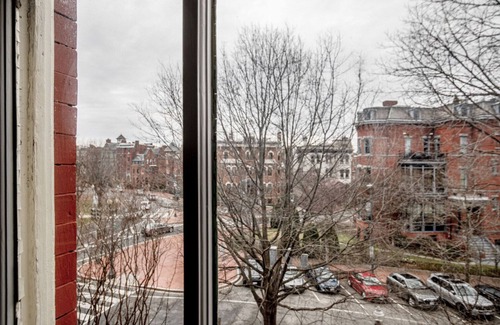Logan Circle Apartment | Convenient Logan Circle 1BR close to 14th St. by Blueground