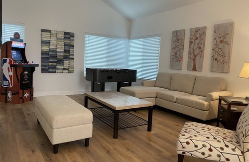 Northwood House | Convenient Remodeled Dual Master House in the heart of Irvine!