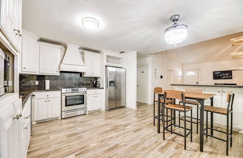Edinburg House | Convenient, Spacious & Peaceful: Home in Edinburg!