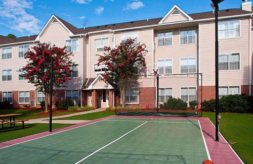 Homewood Hotel | Convenient Stay, Superb Location! 2 Posh Units close to Birmingham Zoo