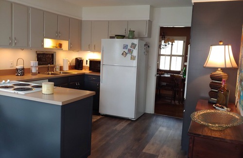 Sedgefield House | Convenient to Colosseum, Aquatics Center, Furniture Market, Sedgefiled Golf