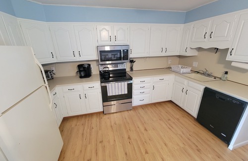 Charlestown House | Conveniently located in a private association very close to beaches.