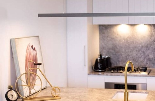 Milton Apartment | Conveniently located 2BR apt w/rooftop pool @Milt