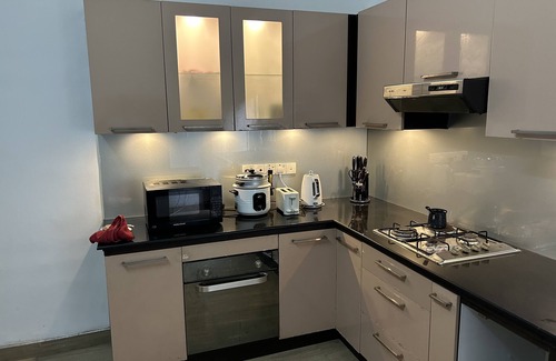 Colombo House | Conveniently located house in the heart of the city.