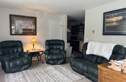 Mendenhaven Apartment | Conveniently located in the heart of the valley
