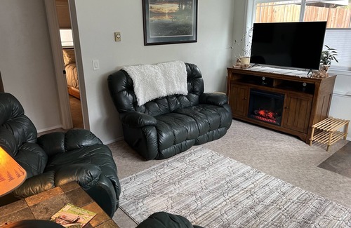 Mendenhaven Apartment | Conveniently located in the heart of the valley