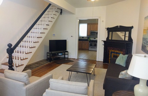 Shaw House | Convention Center/Downtown D.C. Row House