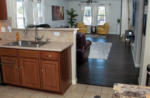 Converse House | Converse retreat just 19 minutes from Frost Bank Center