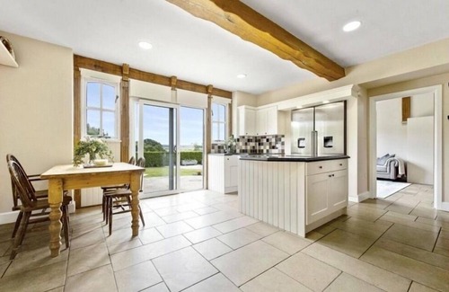 Isle of Purbeck House | Converted Barn Rural Retreat In The Purbeck Countryside Close To Jurassic Coast