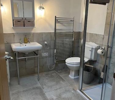 Carnforth Apartment | Converted Barn with Hot Tub, The Hayloft.