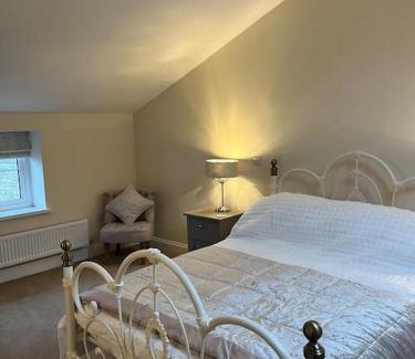 Carnforth Apartment | Converted Barn with Hot Tub, The Hayloft.