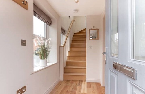 Whitley Bay House | Converted Detached Old Stable in Nice area
