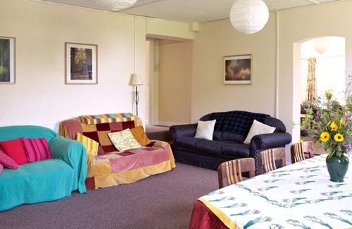 Winslow Cabin | Converted stable block cottage with function room, courtyard garden & woodland