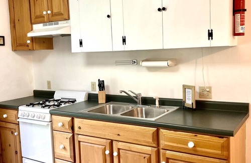 Cooksburg Cabin | Cook Forest-Pet Friendly-Free Firewood-A/C