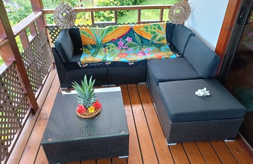 Otumai House | Cook's Bay Lodges - Fare Nui - Incredible view