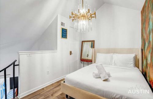 Riverside House | Cool Down On Riverside Free Parking and Shared Pool