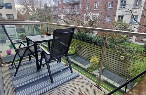 Ringsend Apartment | Cool n Comfy 2BD in Irishtown, D4 Beside Aviva