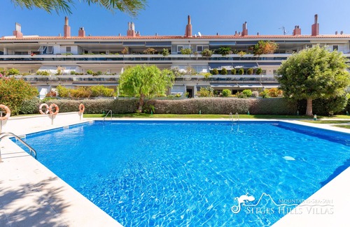 Sitges Apartment | Cool Parc Del Mar Apt, opp Beach, com Pool and A/C