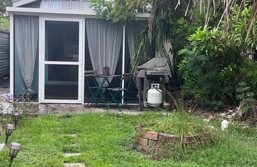 Sun Bay South Villa | Cool villa with AC in sunny Tampa,private fenced yard,minutes to the beach, city