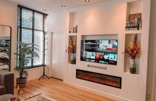 Centrum Apartment | Coolest Apartment in Haarlem City - close to Beach and Amsterdam