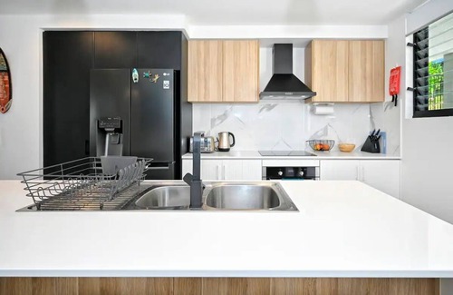 Sunshine Coast Apartment | Coolum Beach - Beachside Dream - 3 B/R, 2 Bath ZF6