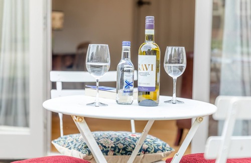 Reading House | Coombe End Farm Lodge